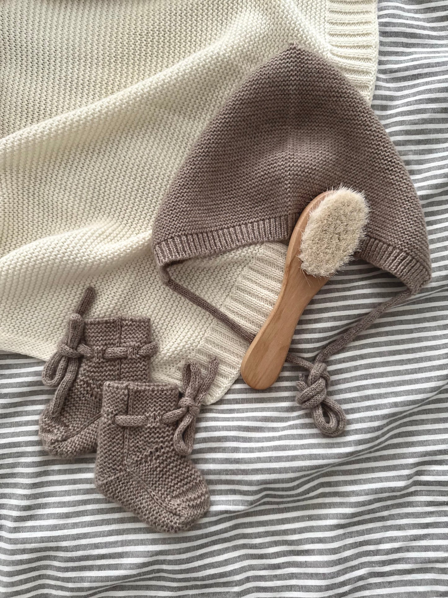 Babymütze in camel aus 100% Merinowolle