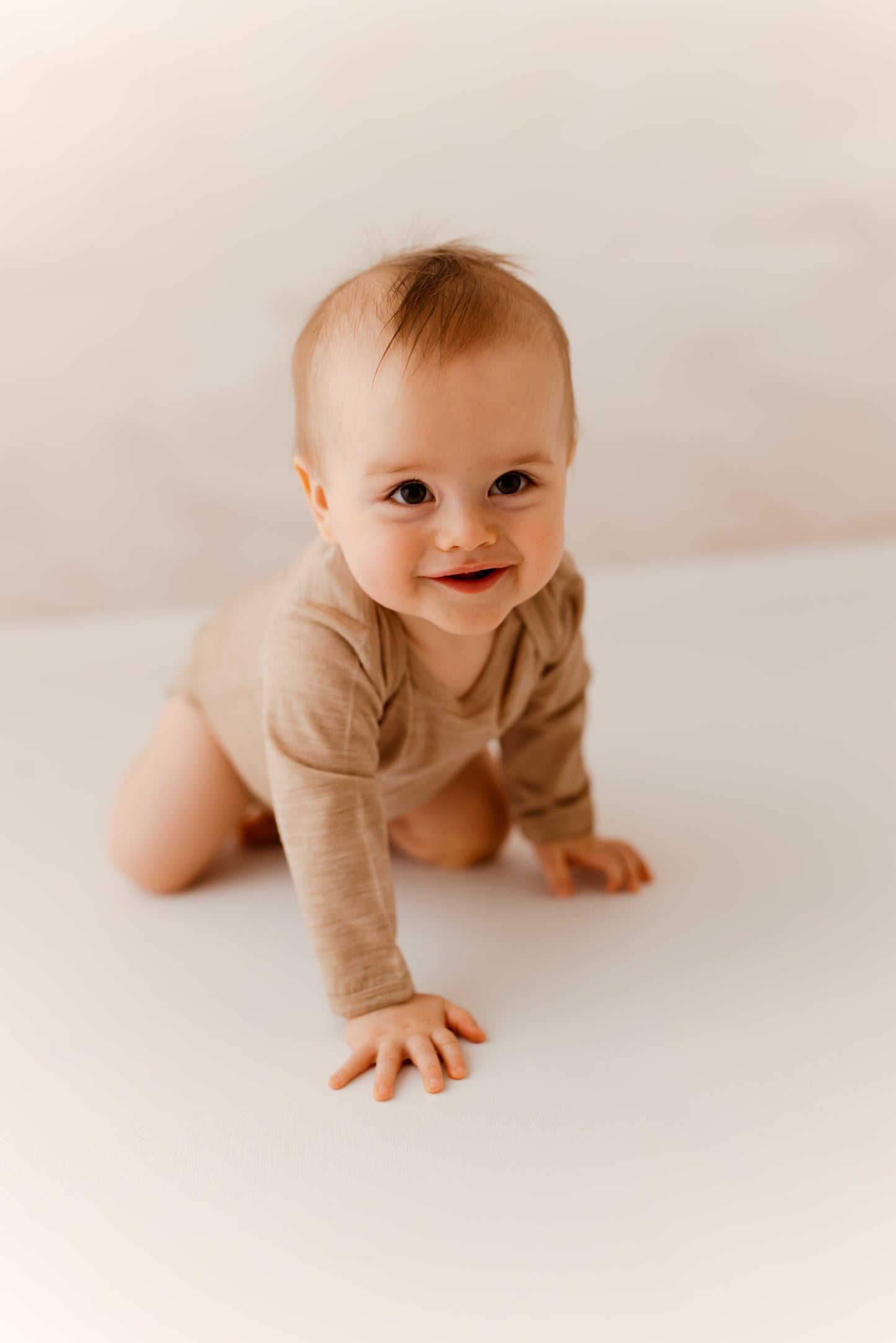 Langarmbody sand, 100% Merinowolle (bio/GOTS)