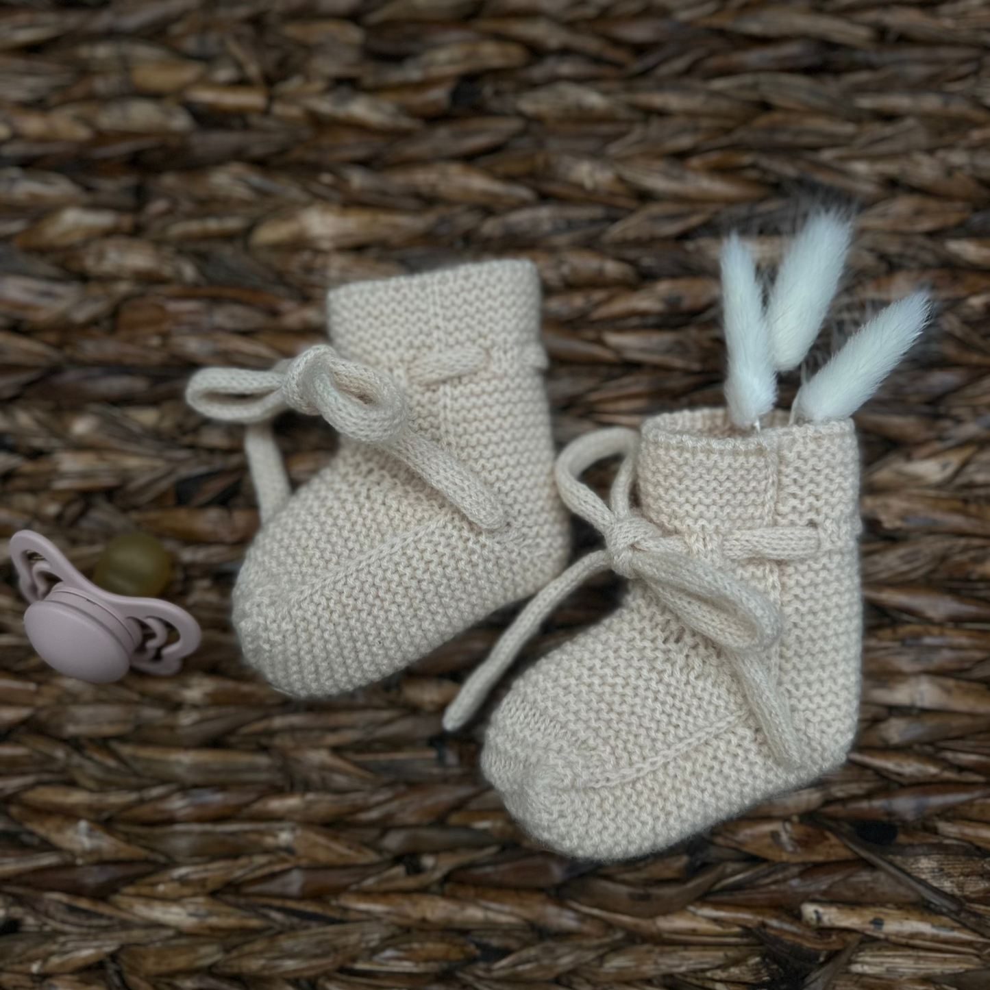Babyschuhe aus 100% Merinowolle in oat