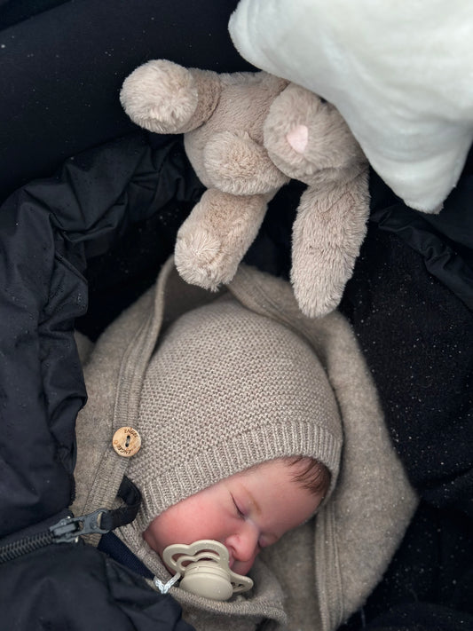 Babymütze in camel aus 100% Merinowolle