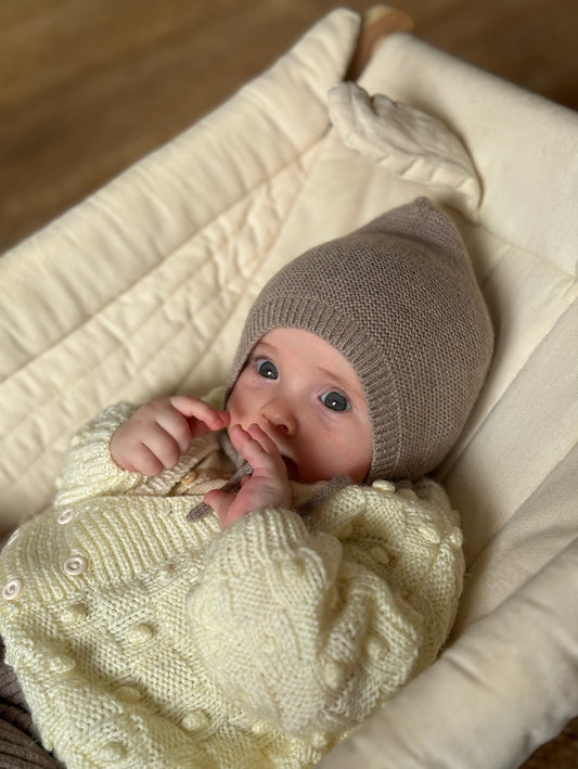 Babymütze in camel aus 100% Merinowolle